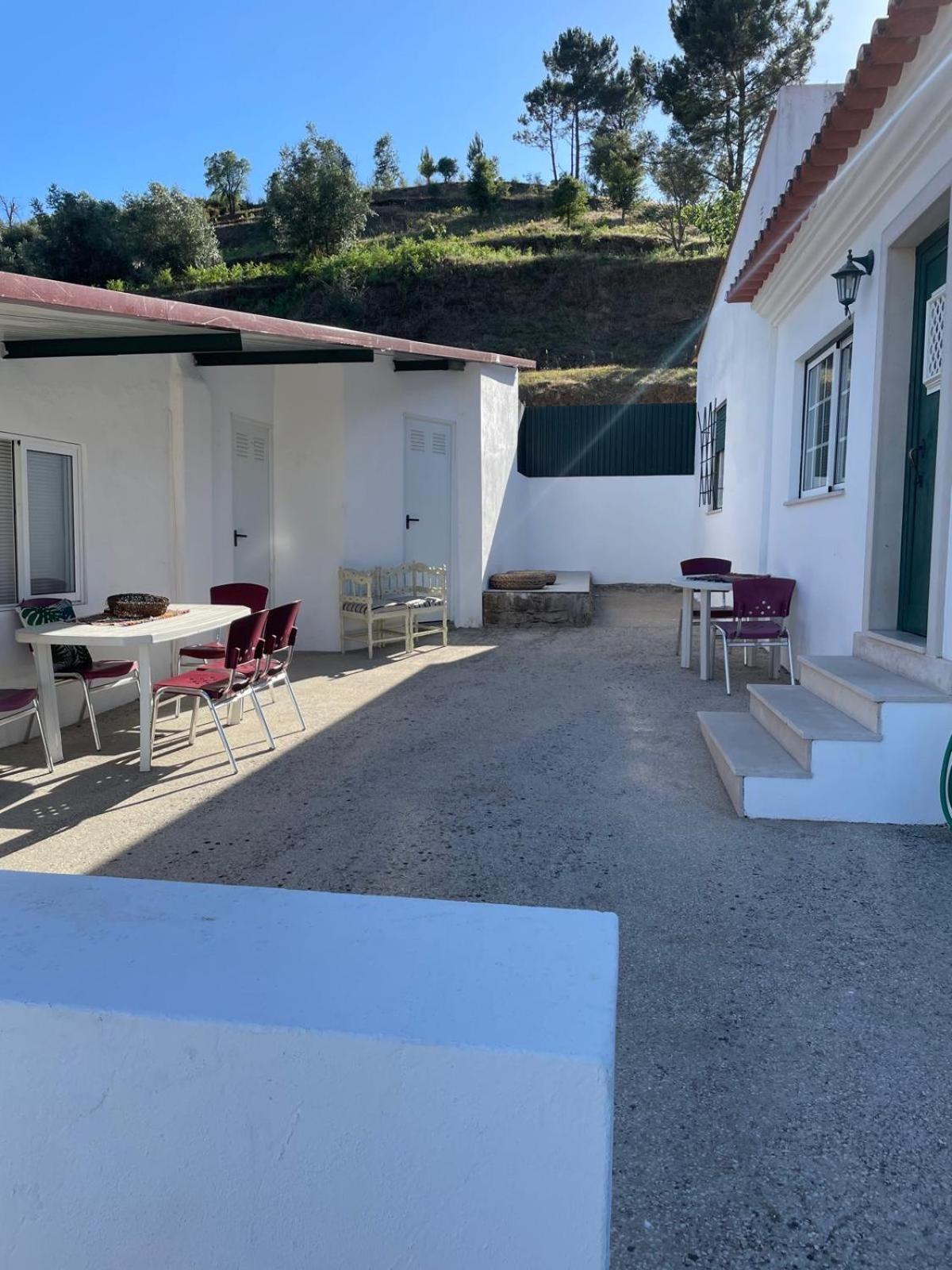 Aldeia Do Mato Guesthouse Ngoại thất bức ảnh